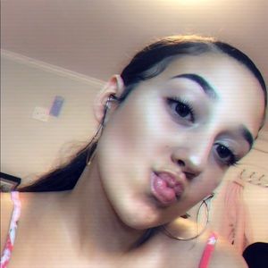 Meet your Posher, Leticia